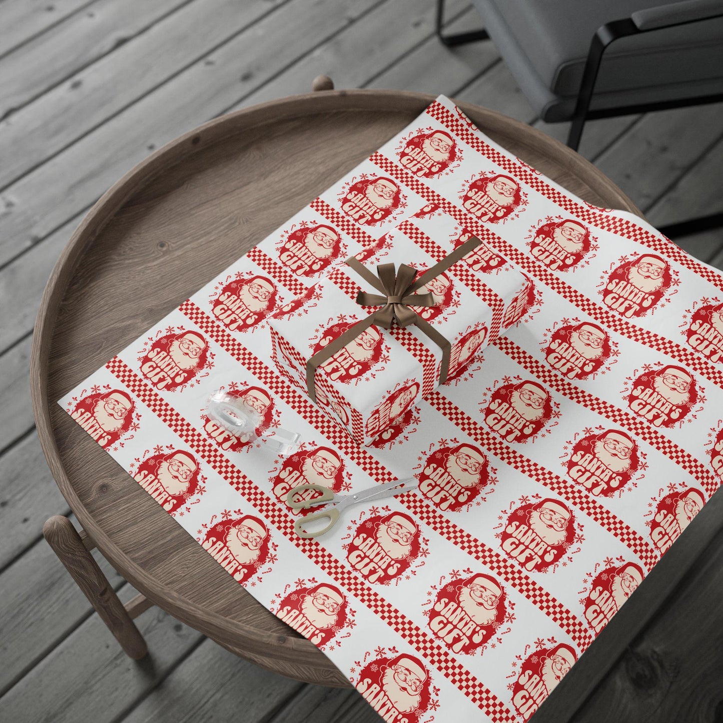 Retro Santa Claus Pattern Wrapping Paper | Festive Holiday Print